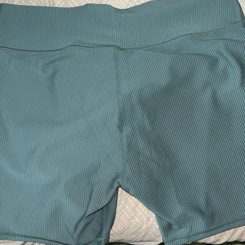 FLX High Rise Ribbed Shorts - Picture 4 of 6